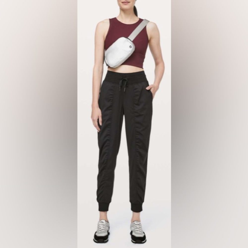 Lululemon Dance Studio Jogger *29"